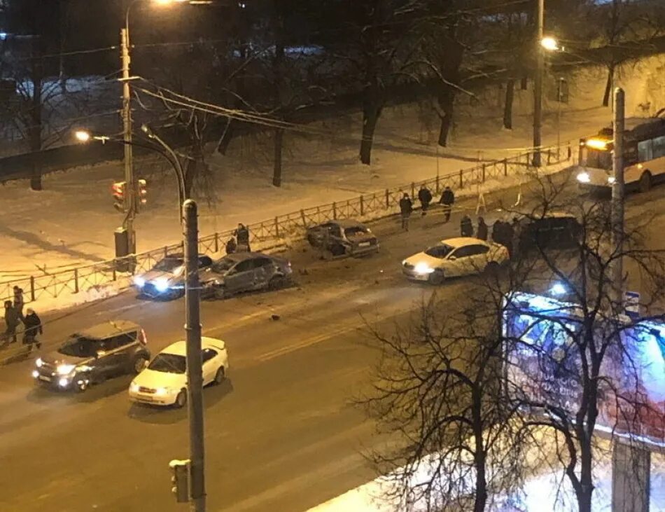 Ч п в санкт петербурге. Авария гражданский проспект. дтп и чп санкт-петербург. авария на гражданском проспекте сегодня спб. дтп на гражданском проспекте сегодня.