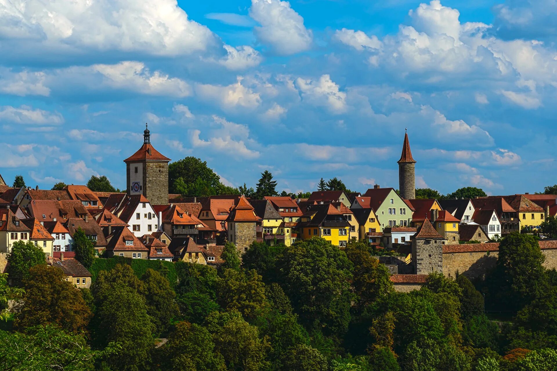 Bavaria germany. Бавария город Германии. Лихтенберг город Баварии. Ротенбург-на-Таубере. Роггенбург Бавария Германия.