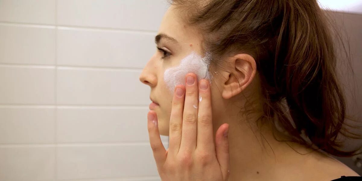 In her skin. In her skin. Пустая трата кожи. In her skin. Суперувлажнение для лица.