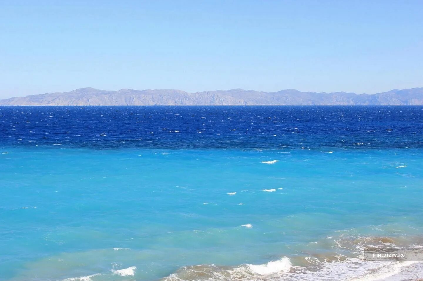 Граница средиземного и эгейского моря. Бухта олюдениз турция. Турция 2 моря. Бухта олюдениз. Эгейские острова мармарис экскурсии.