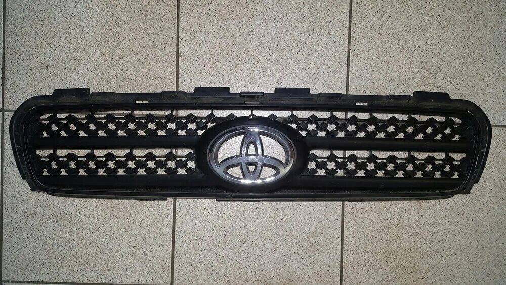 Toyota rav4 решетка радиатора. нижняя решетка радиатора рав 4. решетка радиатора на рав 4. решетка радиатора рав 4 2011. решетка радиатора тойота рав 4 2011.