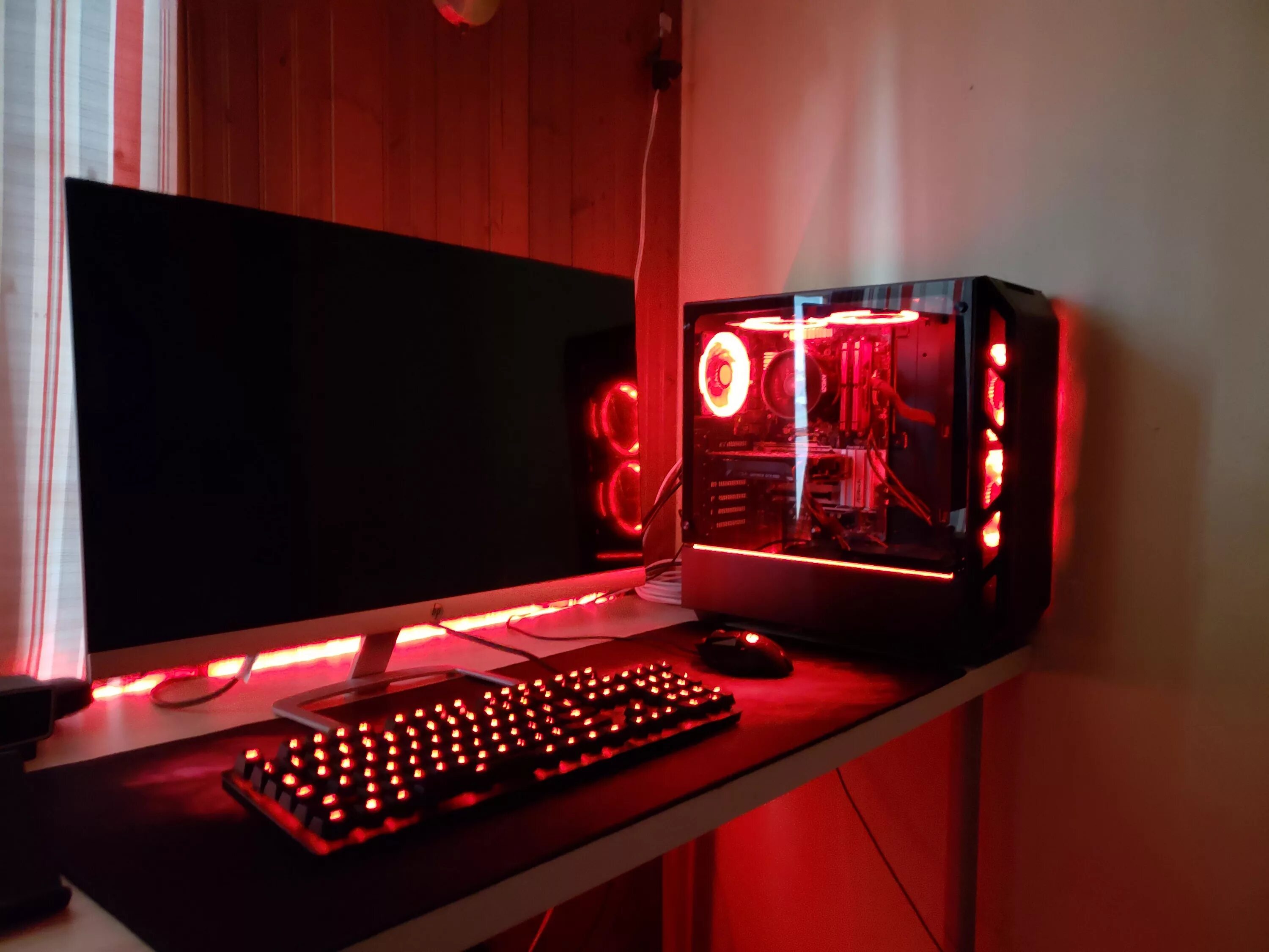 Игровой компьютер. Красивый компьютер. Красивый игровой компьютер. Красный игровой компьютер.