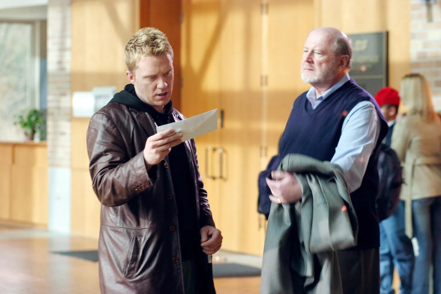 беглец с того света. энтони майкл холл темный рыцарь. мертвая зона 6. мертвая зона фильм 2002. мёртвая зона стивен кинг сериал.