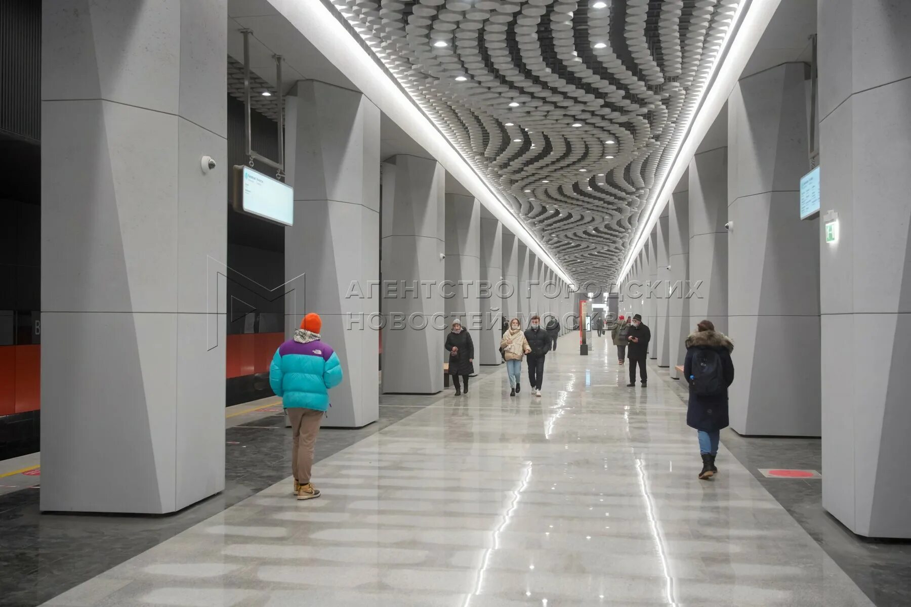 Метро воронцовская фото Файл:Vorontsovskaya escalators from station  Википедия