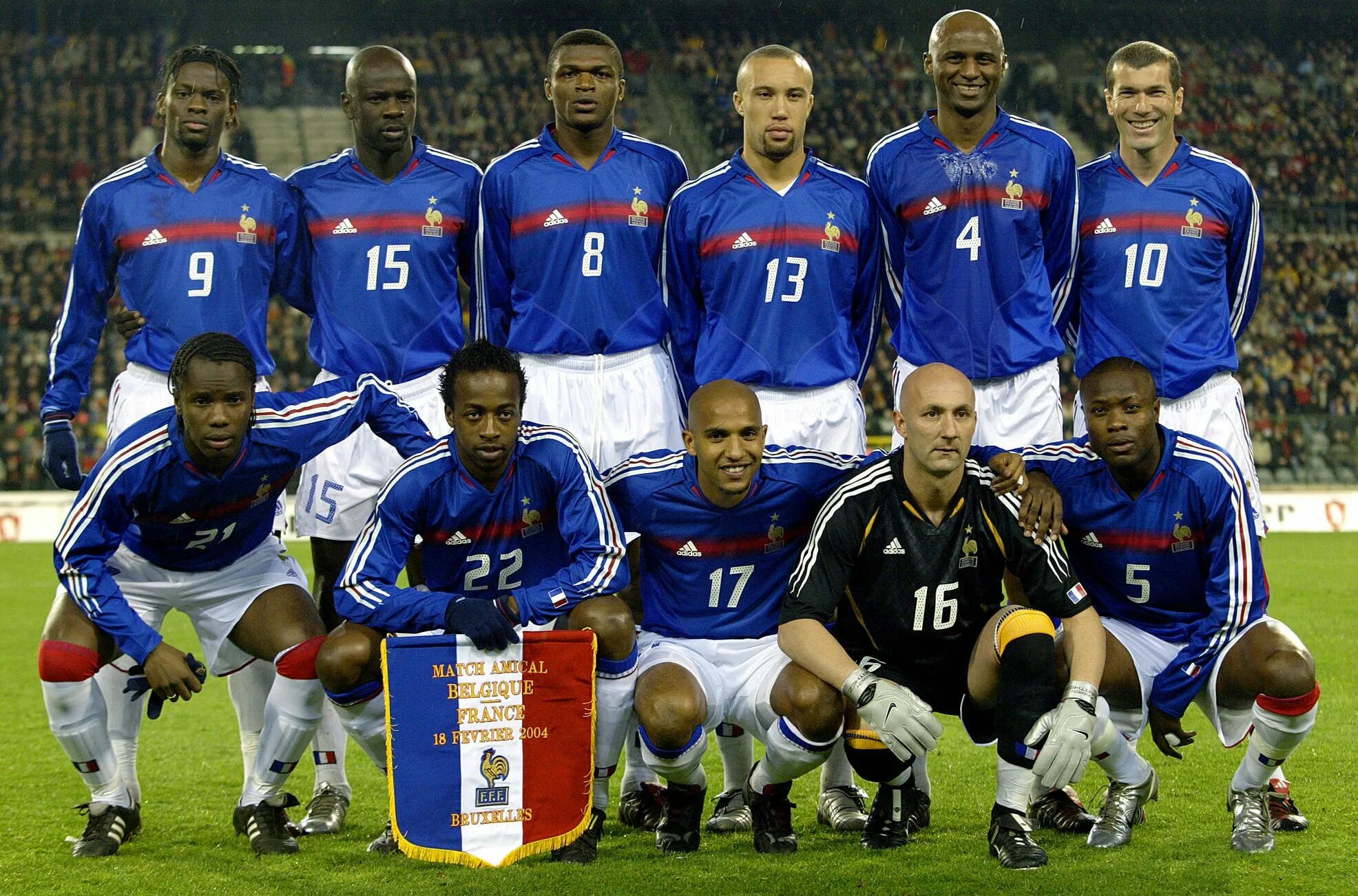 Франция чемпион какого года. Сборная Франции 2005. Сборная сборная Франции. Футбольная сборная Франции. Вильям Галлас сборная Франции.