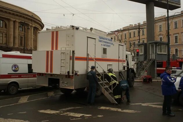 Аварийка спб. Аварийно-спасательная служба метрополитена СПБ. Аварийная служба метрополитена. Аварийно спасательная служба метрополитена. Аварийная служба метрополитена СПБ.