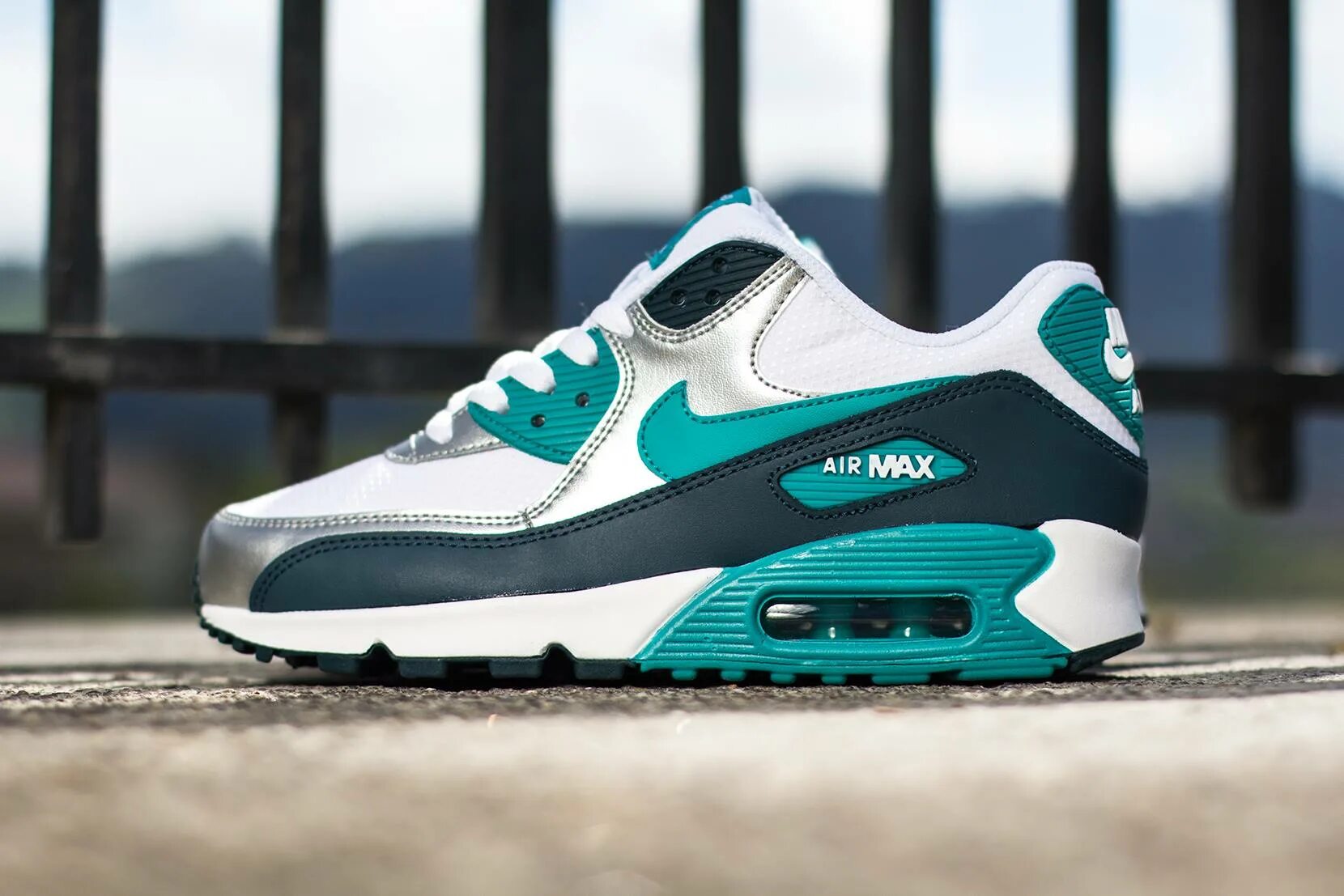 Найк АИР Макс 90 зеленые. Nike Air Max 90 White Green. Nike Air 90 Green. Найк АИР Макс 90 белые зеленые.