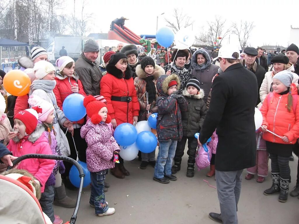 Кромы вк. Пгт Кромы. Наши Кромы. Кромы население. Праздник в п .Кромы.