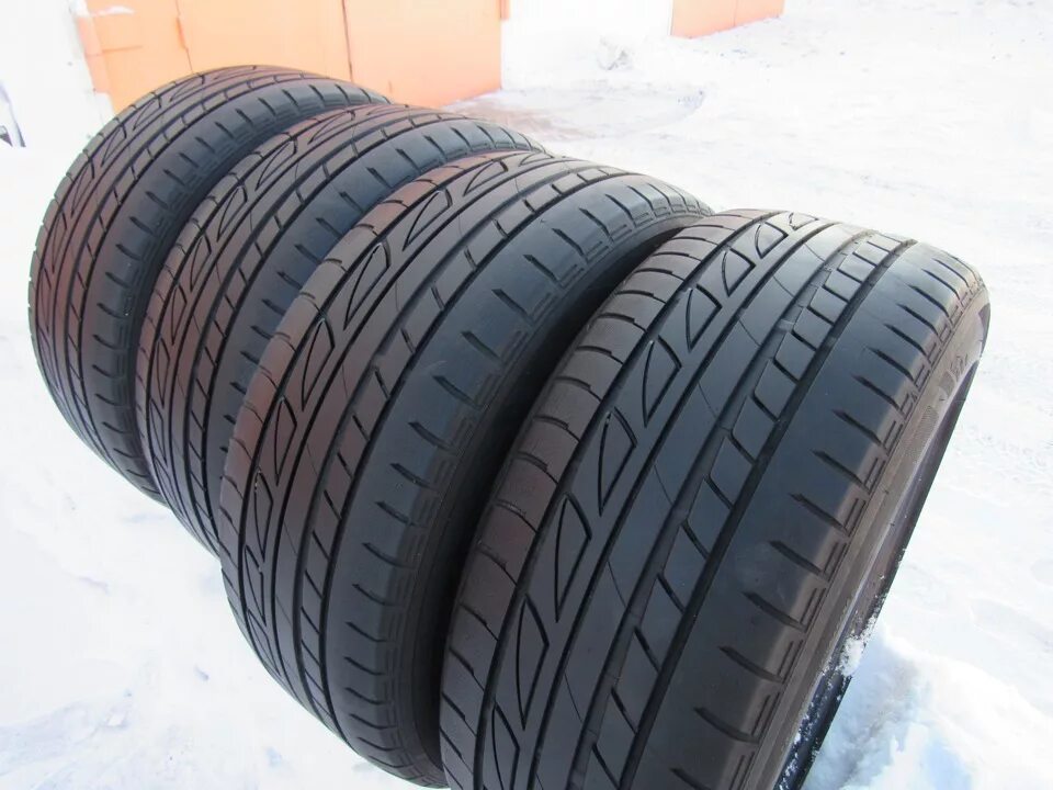 Колесо 225 50 r17. 225/50 R17. 215/50 R17 Bridgestone. Резина 225 50 r17. Шины 225/50 r17 лето.