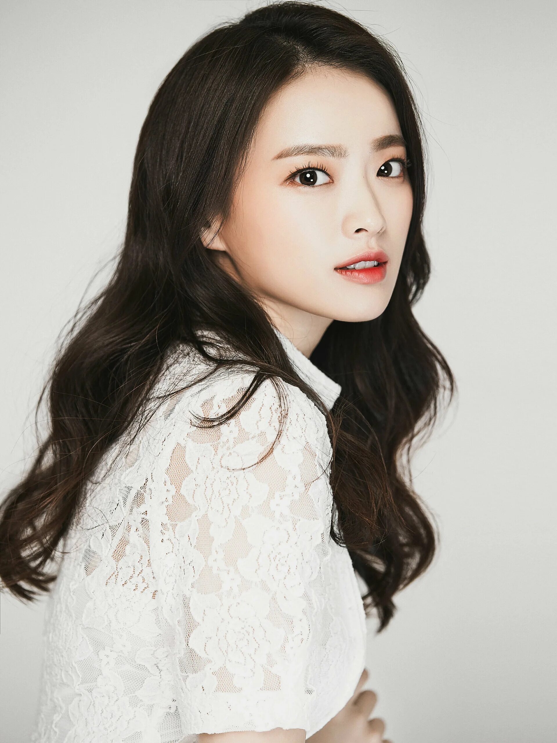 Jennifer cheon garcia. Мин до хи актриса. Чхон у-хи cheon woo-hee. Чхон ин со (chun in seo). Чжо квон мин и чжон мин чжон.