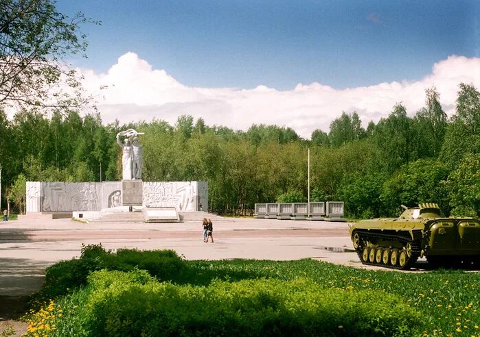 Березовск. Парк Победы в городе Березовском Свердловской. Парк Победы г Березовский Свердловская область. Березовск город Свердловская обл. Площадь города Березовский Свердловской области.