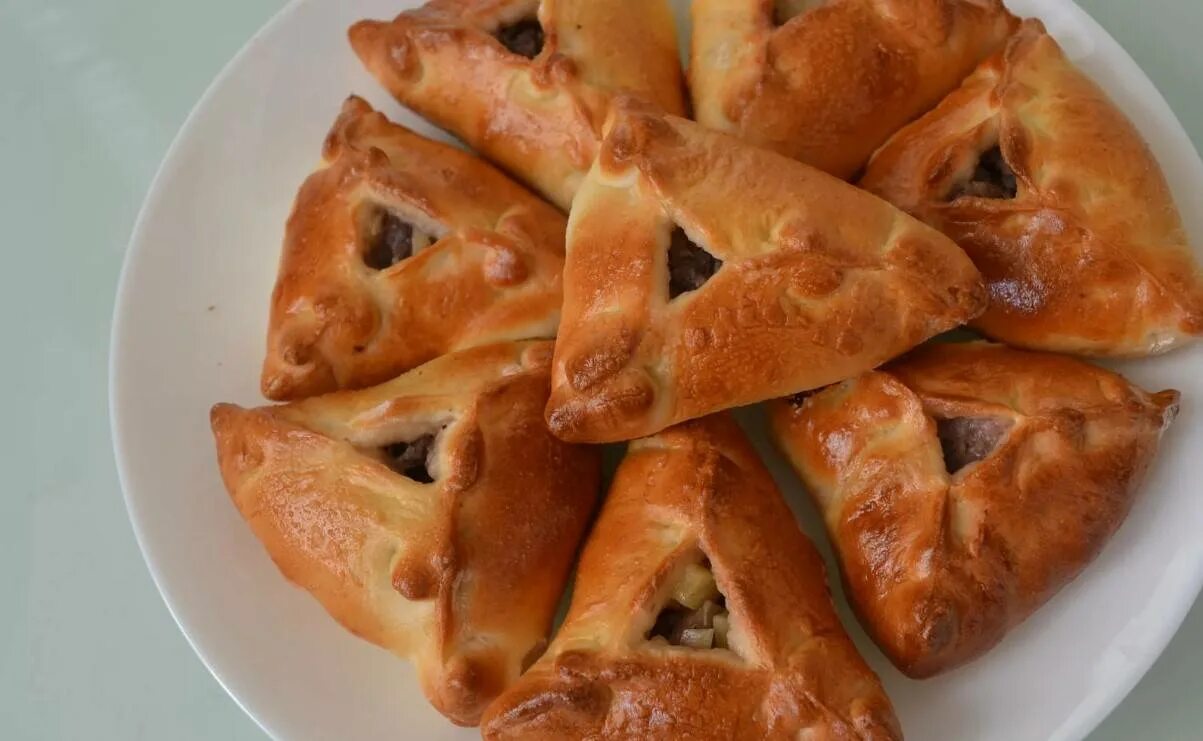 Тесто для треугольников с мясом и картошкой
