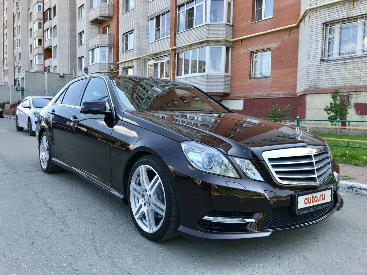 Е класс 2012 года. Mercedes Benz e200 2012. Mercedes e200 w212. Мерседес е 2012. Mercedes Benz w212 2012.