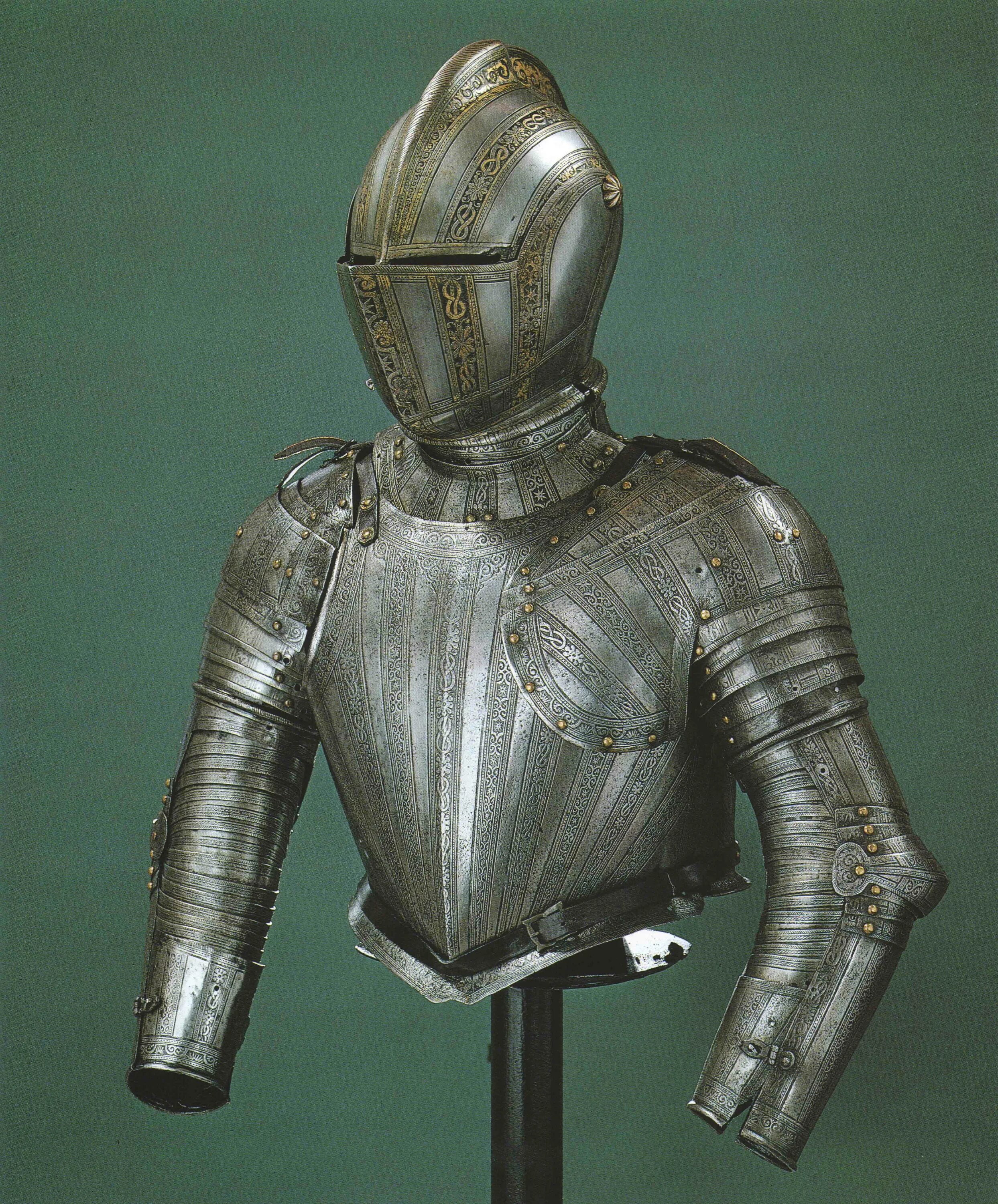 лжедмитрий 1 доспех. доспех 1. доспех 1. рыцарский доспех в музее. кираса лжедмитрия.