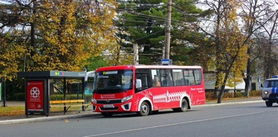 Калуга красные автобусы. Калужский троллейбус автобус. Автобус Калуга. Красные автобусы Калуга. Новые автобусы в Калуге.