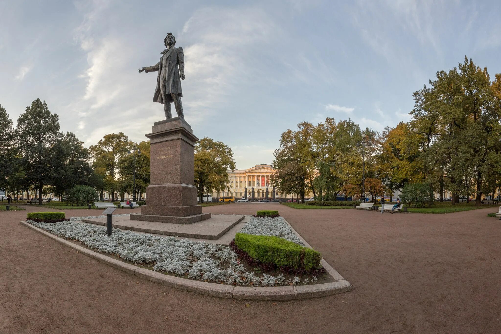 Какие памятные места связанные с именем пушкина. Михайловский сквер в Санкт-Петербурге. Памятник а. с. Пушкину (Санкт-Петербург, площадь искусств). Памятник а. с. Пушкину (Санкт-Петербург, Пушкинская улица). Михайловский сквер площадь искусств.