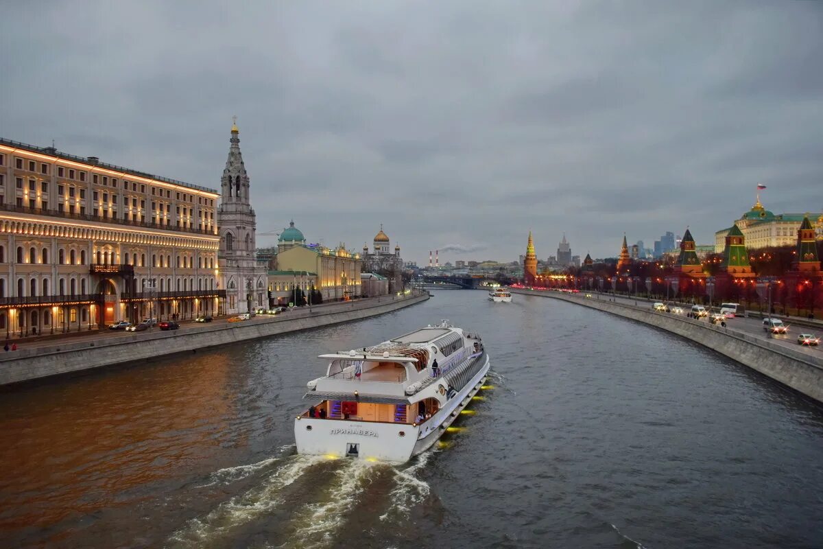 Реки москвы 2 класс. Река Москва река. Реки Москвы. Москва река в Москве. Фотосессия в Москве реке.