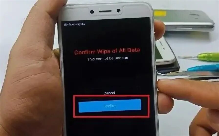 Redmi a7 data wiped successfully. Data wiped successfully. Data wiped successfully перевод. Где кнопка перезагрузки Xiaomi 4x. Confirm wipe of all data