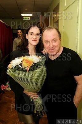 Актер стеклов владимир биография и личная жизнь Владимир Стеклов выложил фото младшей дочери