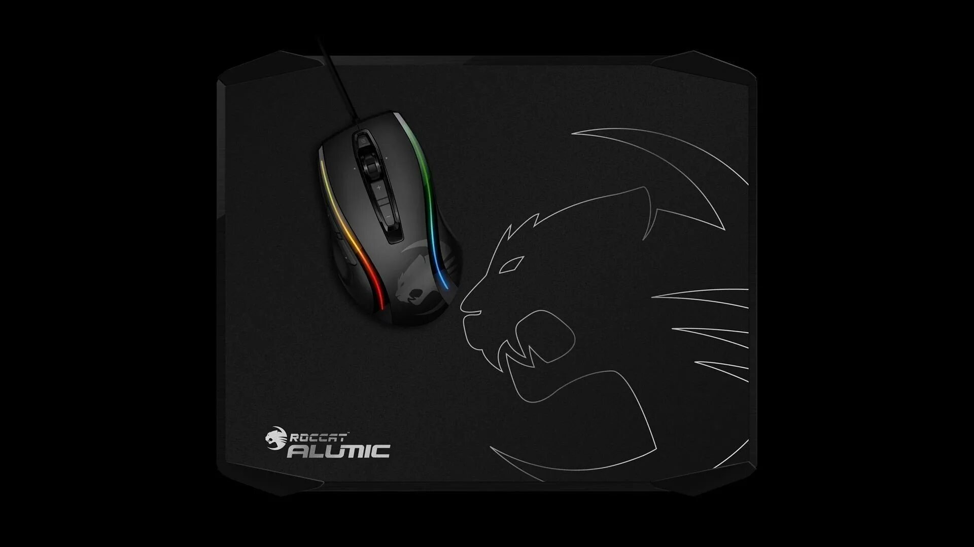 Roccat Alumic. Мышь компьютерная. Игровая мышка на черном фоне. Мышь игровая темный фон.