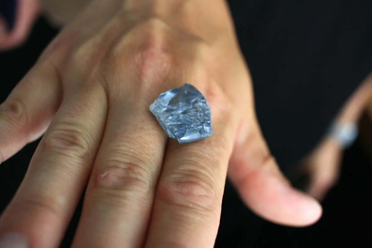 Чадо что дороже всех бриллиантов. Алмаз к87. Самый дорогой Алмаз в мире. Самый дорогой проданный Алмаз в мире.