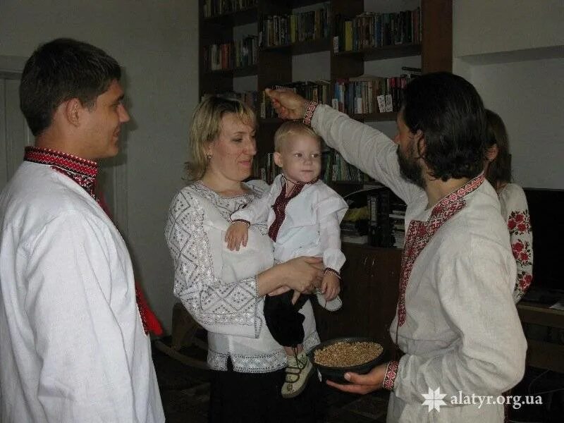 славянский обряд имянаречения. имянаречение у славян. имянаречение на руси. картинки - обряд имянаречения. имянаречение это.