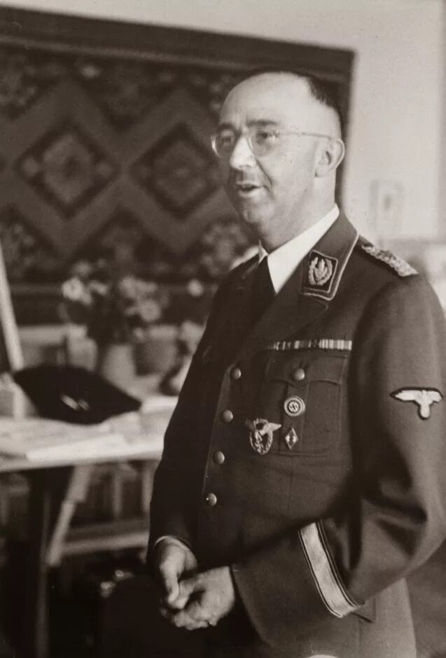 Отец гиммлера. Рейхсфюрер сс генрих гиммлер. Ганс раттенхубер. Вальдемар фегеляйн. Гебхард людвиг гиммлер.