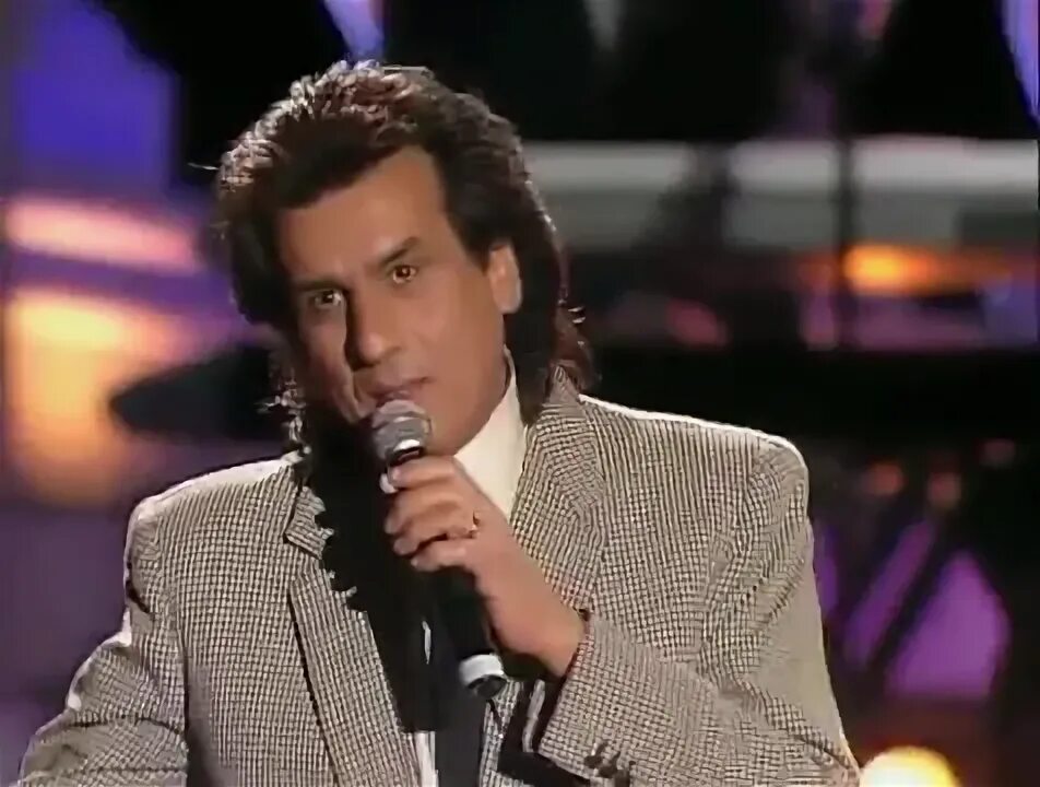 тото кутуньо бенефис в кругу друзей 2006. Toto cutugno - бенефис в кругу друзей. тото кутуньо бенефис. Dvd тото кутуньо.