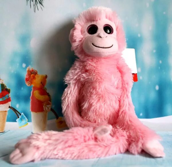 Розовая обезьяна. Розовая обезьяна игрушка. Мягкая игрушка розовая обезьянка. Aurora большая обезьяна игрушка мягкая.