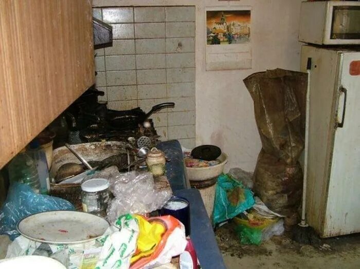 Уборка запущенных квартир Клининг ЧистоЛюб