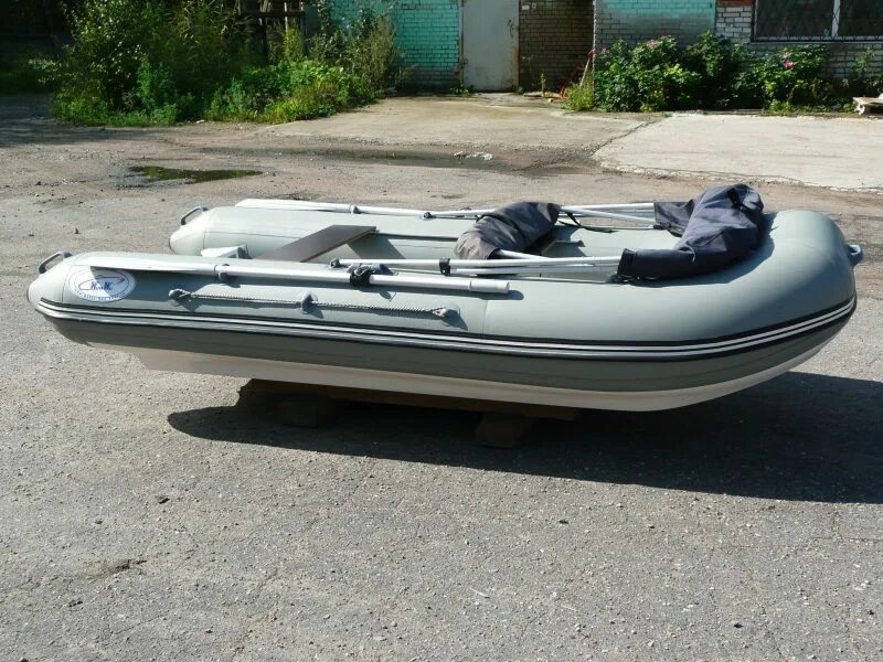 Лодка риб stormline. Лодка риб навигатор 370r light. Риб под мотор 9. Лодка риб мустанг ms-390h. Поворотное сидение для лодки риб 380.