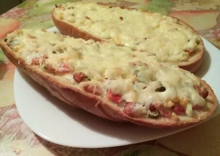 Мини пицца на хлебе на сковороде