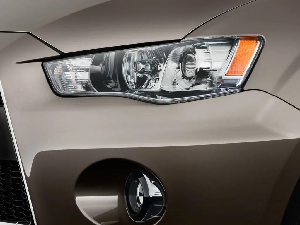 Фара Outlander XL 2010. Фара Mitsubishi Outlander 3. Фары Митсубиси Аутлендер 2011. Фара Митсубиси Аутлендер XL 2010.