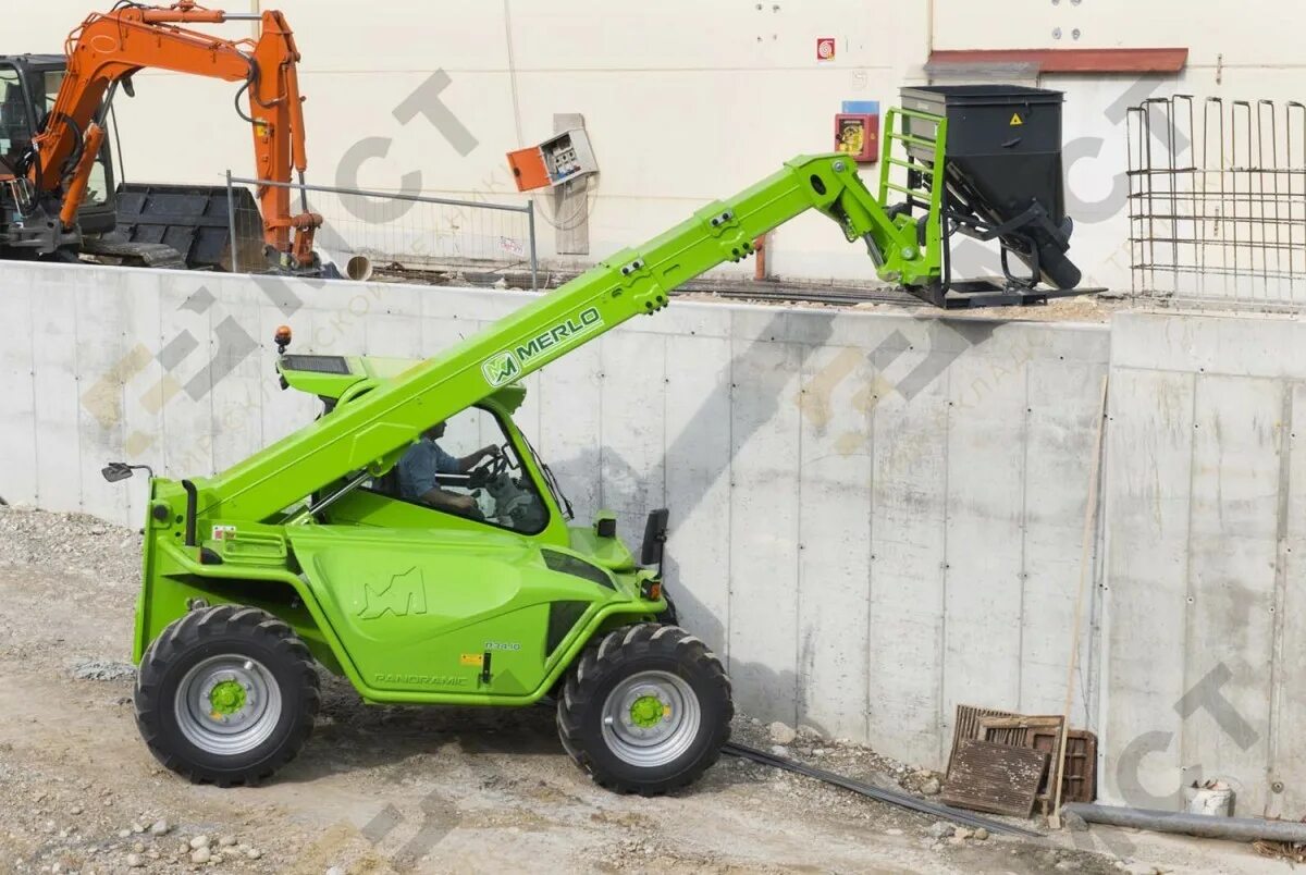 Merlo телескопический погрузчик. Телескопический погрузчик Redstar t200. Вилочный погрузчик телескопический Bobcat. Погрузчик телескопический Merlo Panoramic 02мс1568. Куплю телескопический погрузчик б у