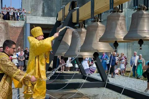 Вестят победу звонари