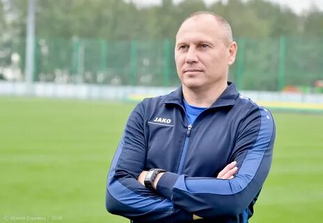 Сколько футбольный тренер