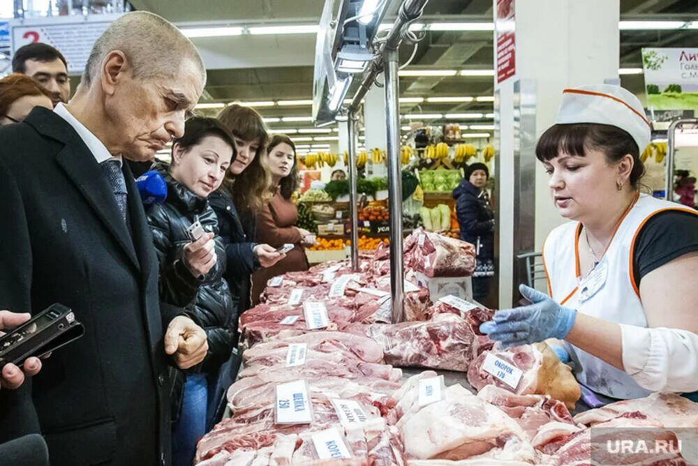 Впроголодь с размаху. Жить впроголодь. Впроголодь чуть чуть. Жить впроголодь дети. Впроголодь в России.