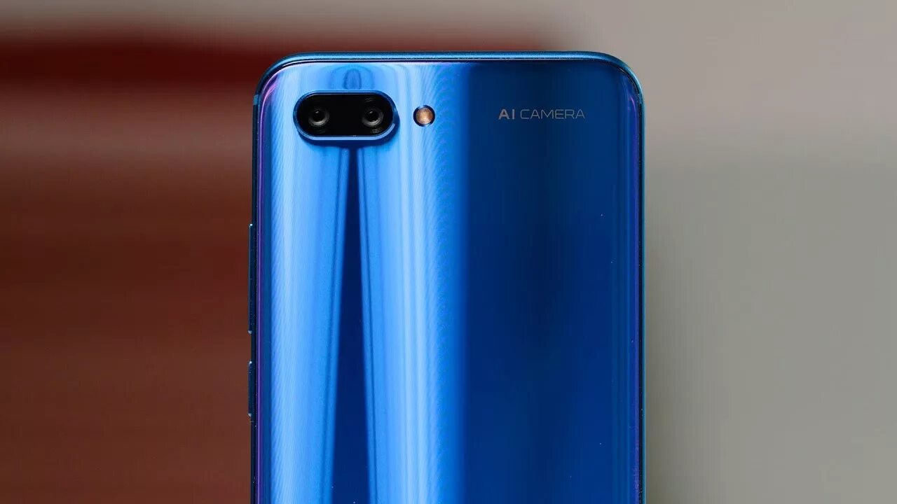 Honor купить в новосибирске. Хуавей хонор 10. Хонор 10ш. Хонор 22. Honor 10 фото реальное.