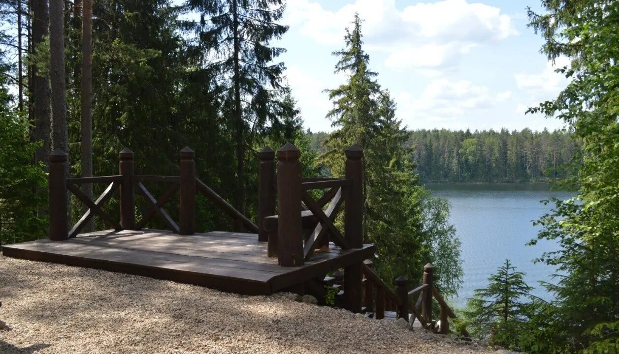 Озеро ужин. Пансионат Северное сияние Валдай. Пансионат «Северное сияние» Новгородская область. Северное сияние база отдыха Валдай. Озеро ужин на Валдае Северное сияние пансионат.