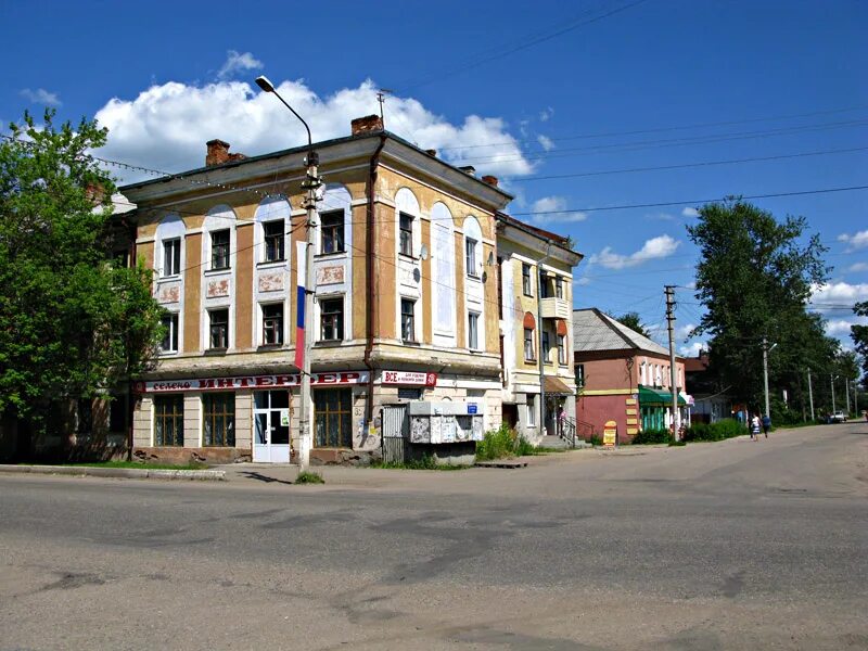 Мфц вышний волочек. Исторический центр города Вышний Волочек. Вышний Волочек улочки. Вышний Волочек ул Урицкого. Нижний Волочек Тверская область.