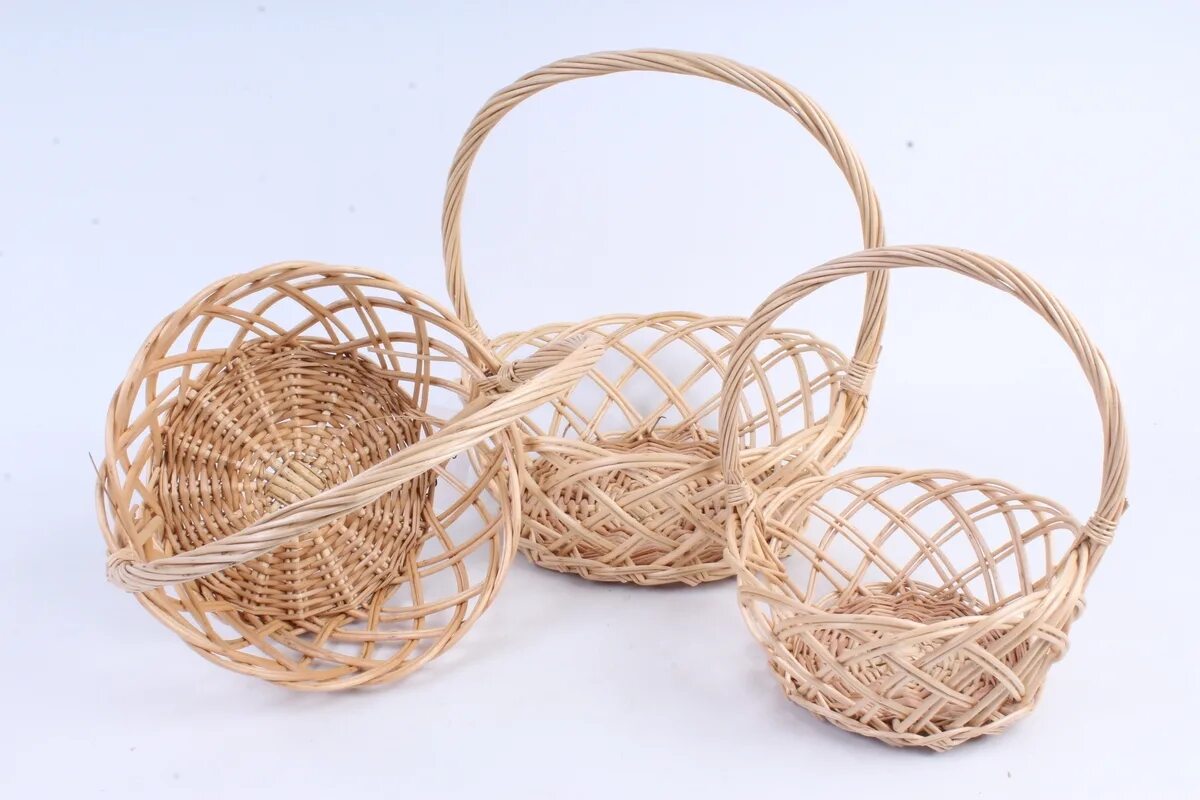 Плетеные корзины из ивы. Плетеные корзины из ивы. Корзина плетеная. Плетеная корзина из ивы. Плетеная корзина из ивы.