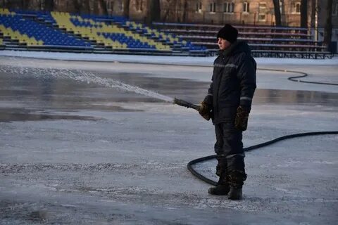 Залить катком
