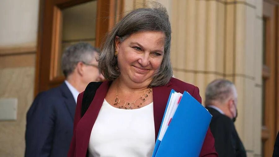 почему уходит нуланд