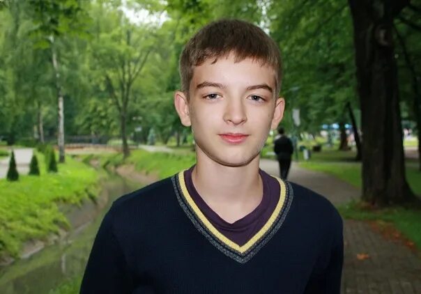 Сколько лет скворцову