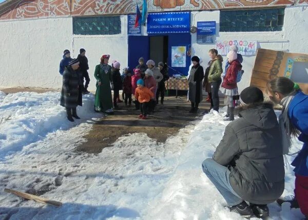 Арасланово село челябинская. Деревня арасланово. Араслановский сельский клуб. Погода арасланова деревня. Деревня арасланово.