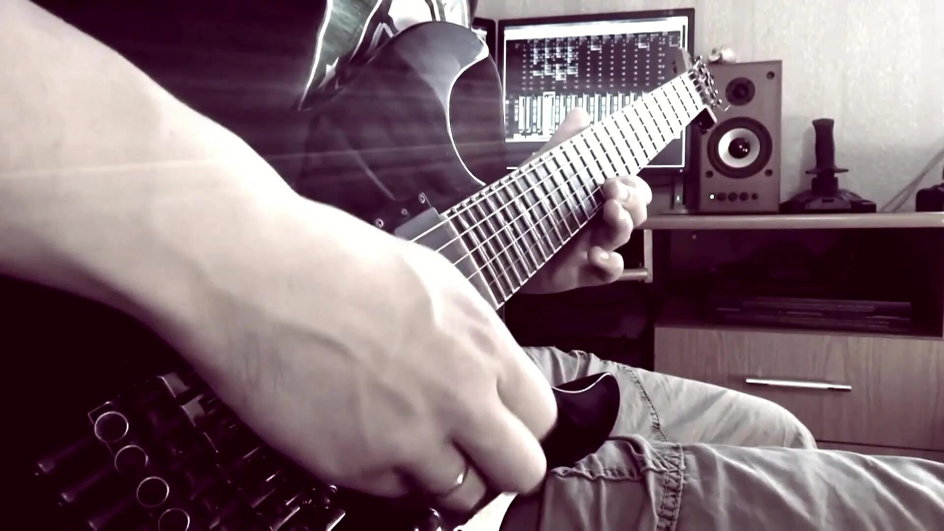 Прекрасное далёко рок версия. Прекрасное далеко рок версия. Далеко-далеко песня текст. Прекрасное далеко на гитаре. Гитары алексея воронцова.