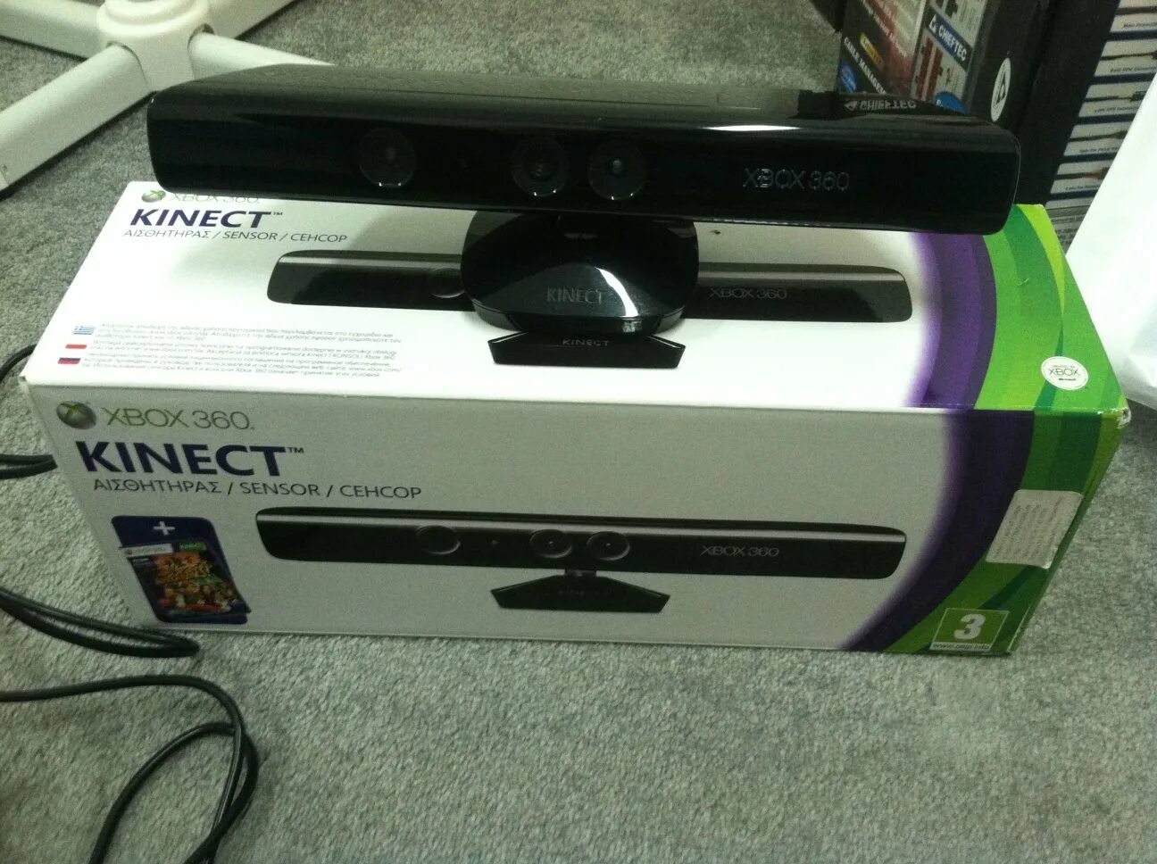 Kinect 360. Xbox 360 kinect. кинект для xbox 360. кинект для xbox 360 коробка. xbox 360 s kinect в коробке.