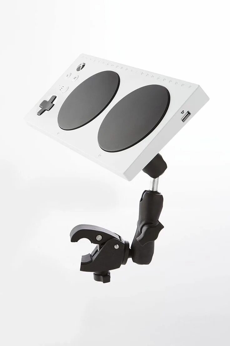 Adaptive controller. Геймпад иксбокс для инвалидов. адаптивный геймпад xbox. microsoft adaptive controller. adaptive accessories.