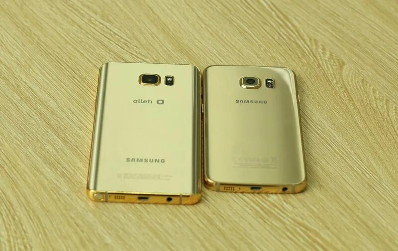 Samsung s5 золотой. Самсунг ноут 5 золотистый. Самсунг галакси золотого цвета. Samsung a5 Gold.