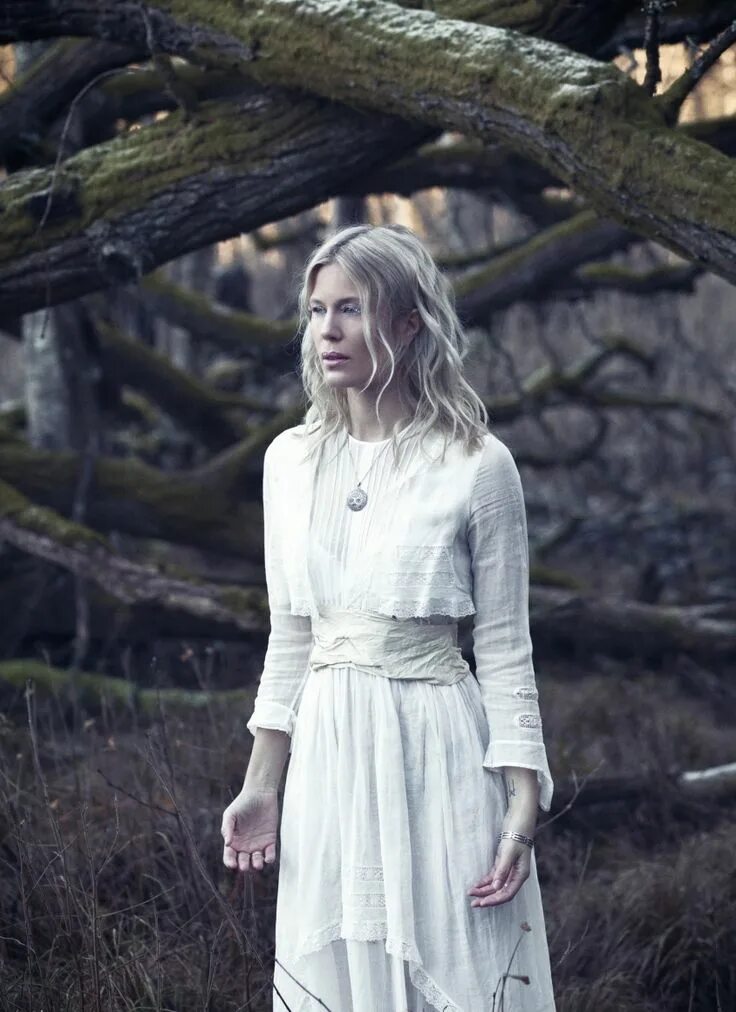 Myrkur. Группа myrkur. myrkur дискография. myrkur 2025 - folkesange.